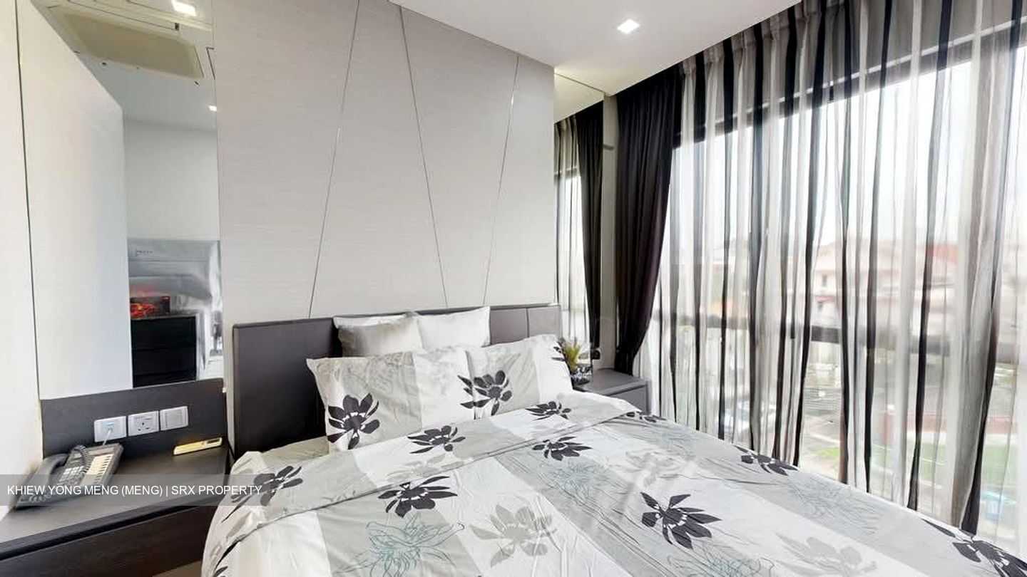 Flower Road (D19), Semi-Detached #573745491